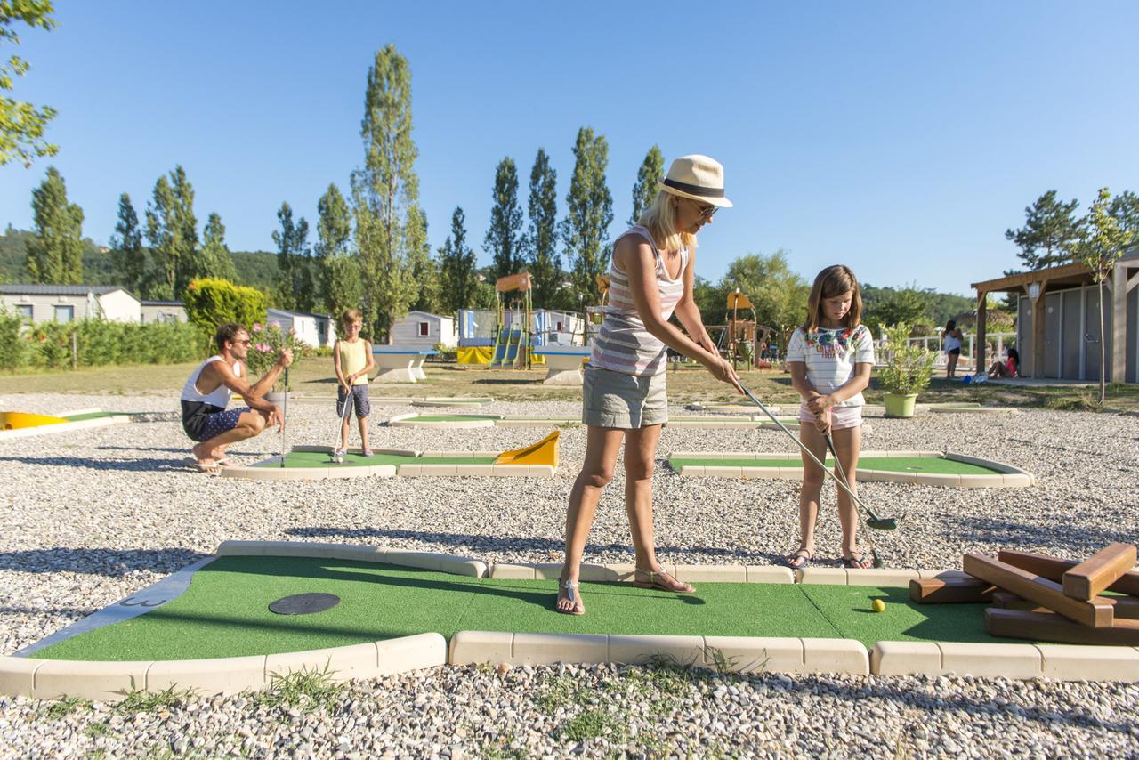 Camping Officiel Siblu Les Rives De Condrieu Exterior foto